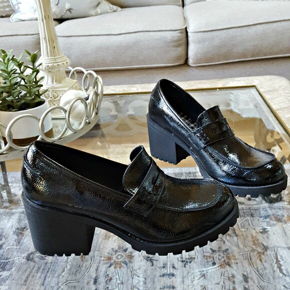 NWOB! LIBERTY Loafer BY DIRTY LAUNDRY - Picture 2 of 5